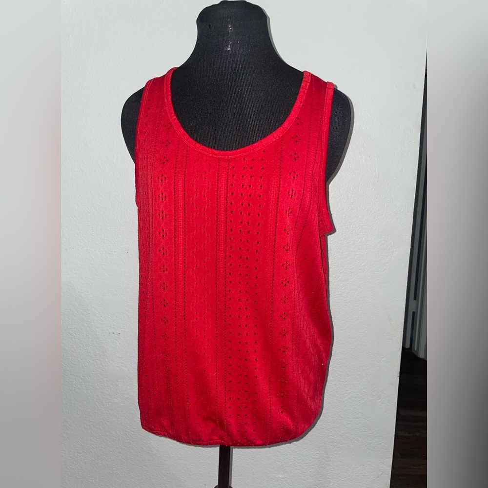 Ariat Tank Top Womens M EUC Red Smith Sleeveless Perforated Tshirt Western
